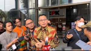Kepala Bagian Pemberitaan Komisi Pemberantasan Korupsi (KPK) Ali Fikri saat memberikan keterangan kepada media di Gedung Merah Putih KPK, Kuningan, Jakarta Selatan, Senin 2/10/2023 | Ari Kurniansyah/Forum Keadilan