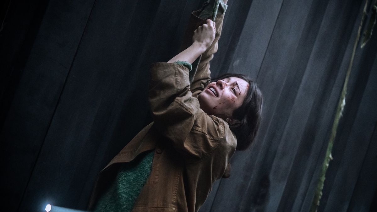 Sinopsis Film Nowhere, Kisah Survival Wanita Hamil yang Terdampar di Laut