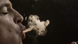Ilustrasi asap rokok