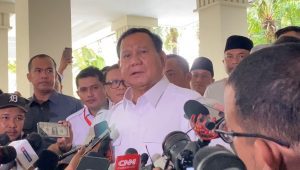 Bakal capres Koalisi Indonesia Maju sekaligus Ketua Umum Gerindra Prabowo Subianto saat memberikan keterangan kepada media di Rapimnas Partai Gerindra, di Dharmawangsa, Jakarta Selatan, Senin, 23/10/2023 | Ari Kurniansyah