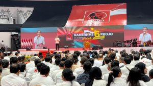 Presiden Jokowi memberikan kata sambutan dalam acara Rakernas Projo ke-6 di Indonesia Arena, GBK, Sabtu 14/10/2023.