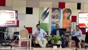 Ketua Koordinator Ganjar Center Poempida Hidayatulloh, saat memberitakan keterangan di Gedung CM, Matraman, Jakarta Timur, Sabtu 14/10/2023