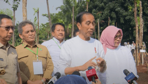 Keterangan pers Presiden Jokowi usai hadiri Gerakan Tanam Pohon Bersama di Hutan Kota JIEP kawasan industri Pulo Gadung, Jakarta Timur, Rabu, 29/11/2023 | YouTube Sekretariat Presiden