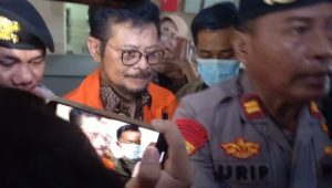 Mantan Menteri Pertanian (Mentan) Syahrul Yasin Limpo (SYL) memenuhi panggilan penyidik Polda Metro Jaya dalam pemeriksaan kasus dugaan pemerasan yang dilakukan oleh tersangka Firli Bahuri, Rabu, 29/11/2023 | M. Hafid/Forum Keadilan
