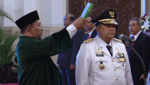 Presiden Joko Widodo (Jokowi) melantik Edy Afrizal Natar Nasution menjadi Gubernur Riau, menggantikan Syamsuar yang mundur karena maju sebagai caleg di Pemilu 2024 | YouTube Sekretariat Presiden