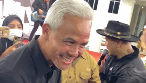 Calon Presiden Nomor Urut 3,Ganjar Pranowo dalam acara Deklarasi Kampanye Pemilu Damai tahun 2024 di Kantor KPU, Jakarta Pusat, Senin, 27/11/2023 | Ari Kurniansyah/Forum Keadilan