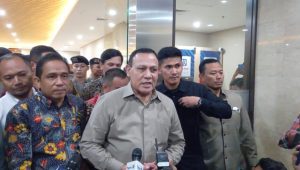 Ketua Komisi Pemberantasan Korupsi (KPK) nonaktif Firli Bahuri usai diperiksa di Bareskrim Polri, Jakarta Selatan, Jumat, 1/12/2023 | M. Hafid/Forum Keadilan