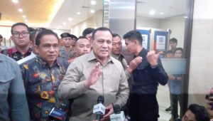 Ketua Komisi Pemberantasan Korupsi (KPK) nonaktif Firli Bahuri usai diperiksa di Bareskrim Polri, Jakarta Selatan, Jumat, 1/12/2023 | M. Hafid/Forum Keadilan