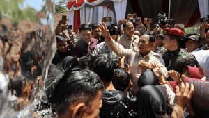 Calon presiden (capres) nomor urut 2, Prabowo Subianto, meresmikan 5 titik sumber air di Desa Karanganyar, Jampang Kulon, Sukabumi, Jawa Barat, Sabtu, 30/12/2023 | Dok - Biro Humas Setjen Kemhan