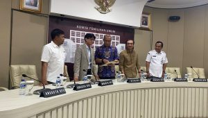 Ketua KPU RI Hasyim Asy'ari saat konpers di Kantor KPU RI, Menteng, Jakarta Pusat, Senin, 11/12/2023 | Ari Kurniansyah/Forum Keadilan