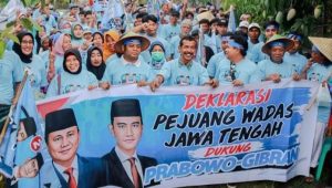 Ratusan pejuang Wadas, Jawa Tengah, menyatakan dukungannya kepada pasangan calon presiden dan calon wakil presiden (capres-cawapres) nomor urut 2, Prabowo Subianto dan Gibran Rakabuming Raka, pada Pemilihan Presiden (Pilpres) 2024 | ist