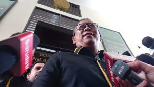 Kepala Bidang Hukum (Kabidkum) Polda Metro Jaya Kombes Pol Putu Putera Sadana usai sidang putusan praperadilan Firli Bahuri di Pengadilan Negeri Jakarta Selatan, Selasa, 19/12/2023 | M. Hafid/Forum Keadilan