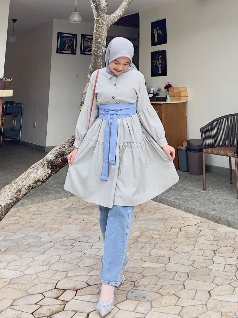 Fashion hijab ala Selebgram Amelia Andini | Instagram @ameliaandanii