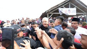 Calon presiden nomor urut 3 Ganjar Pranowo safari politik ke petani dan nelayan di Rembang, Jawa Tengah, Kamis, 4/1/2024 | ist