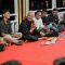Calon presiden (capres) nomor urut 3 Ganjar Pranowo berdialog bersama sejumlah anak muda di restoran seafood di Kota Ambon, Maluku, Senin, 29/1/2024 malam | ist