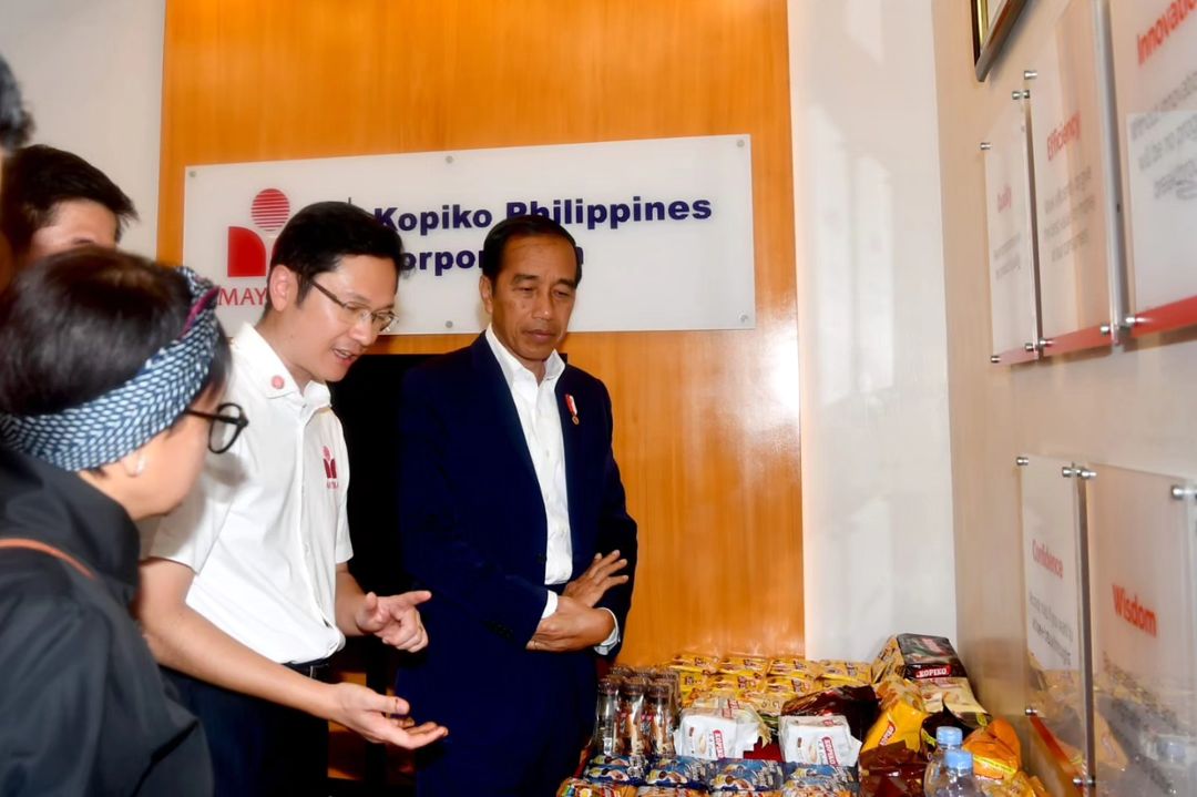 Jokowi Tinjau Pabrik Kopi Indonesia yang Kuasai 50% Pasar Filipina