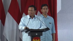 Pasangan Calon presiden dan Calon wakil presiden (capres-cawapres) nomor urut 2, Prabowo Subianto dan Gibran Rakabuming Raka dalam acara Penguatan Anti Korupsi untuk Penyelenggara Negara Berintegritas (Paku Integritas) di Gedung Merah Putih KPK, Jakarta, Rabu, 17/1/2024 malam. | Youtube KPK RI