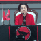 Ketua Umum PDI Perjuangan atau PDIP Megawati Soekarnoputri mengajarkan hadirin di hari ulang tahun (HUT) ke-51 PDIP memekikkan salam Pancasila sebanyak 3 kali | YouTube PDI Perjuangan