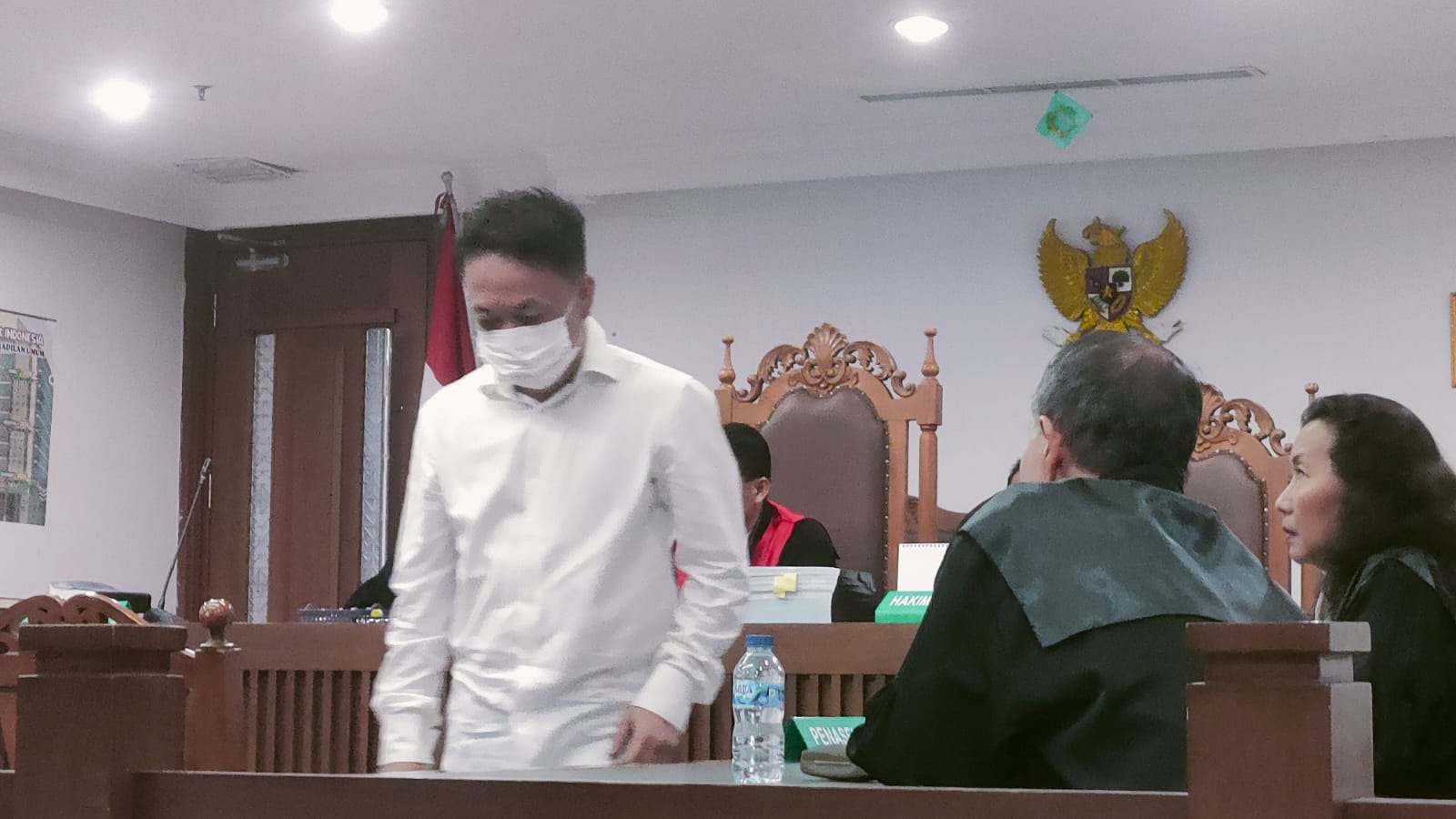 Terdakwa Kasus Dugaan Penipuan Puluhan Miliar Ngamuk di PN Jakpus