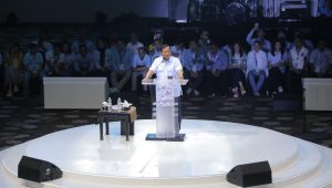 Capres nomor urut 2 Prabowo Subianto saat berpidato dalam acara Apel Akbar Tim TKN Muda di Jakarta Convention Center, Jumat, 2/2/2024 | M. Hafid/Forum Keadilan