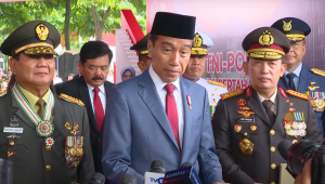 Presiden Joko Widodo (Jokowi) saat memberikan keterangan pers di Mabes TNI, Cilangkap, Jakarta Timur, Rabu 28/2/2024. | Youtube Sekretariat Presiden