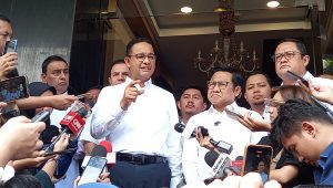 Anies Baswedan-Muhaimin Iskandar (AMIN) saat konferensi pers di Posko Tim Hukum Nasional (THN) AMIN di Mampang, Jakarta Selatan, Selasa, 20/2/2024. I M. Hafid/Forum Keadilan