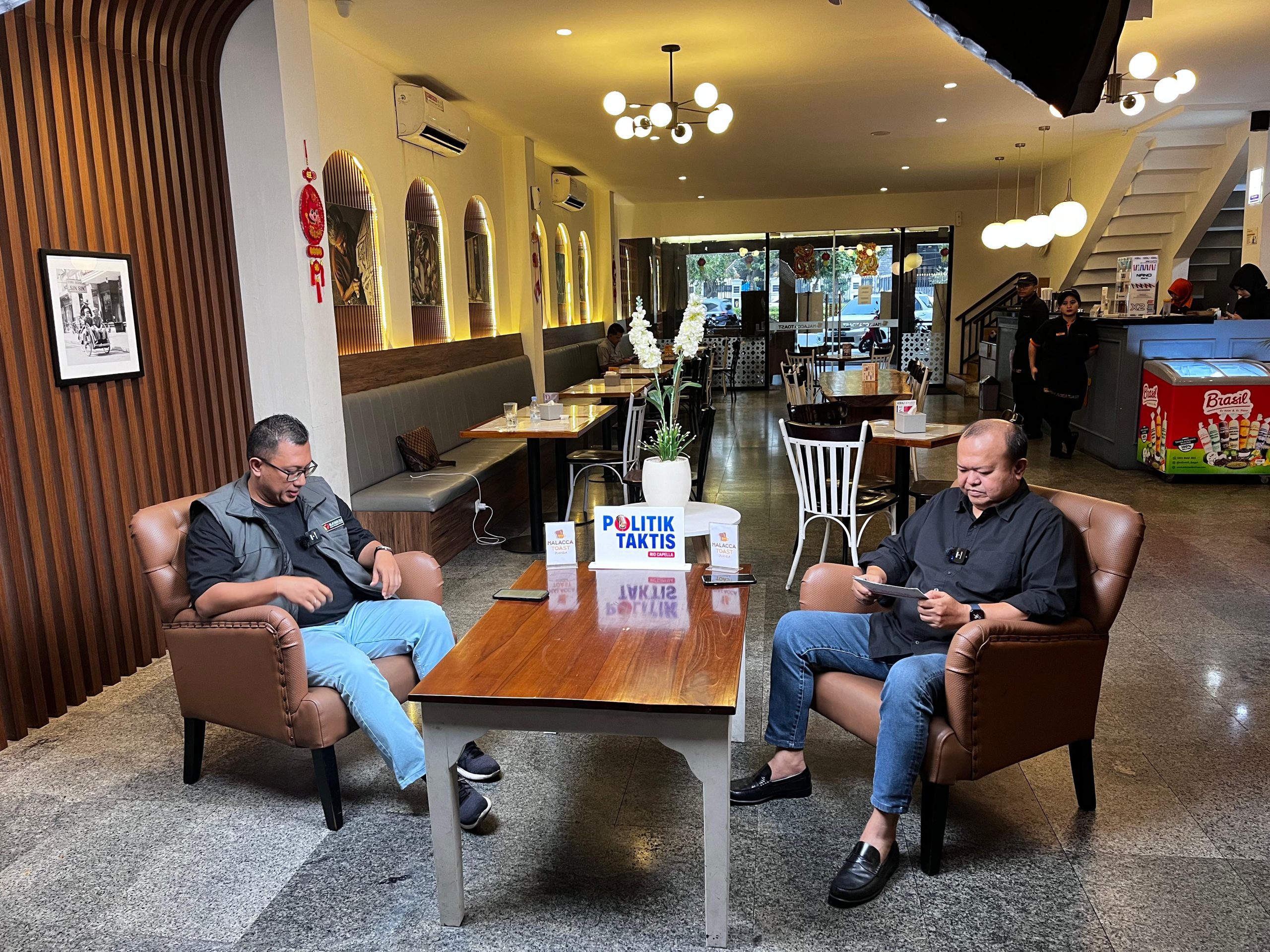 Anggota Bawaslu DKI Jakarta Benny Sabdo di Podcast Politik Taktis (Poltak) bersama Rio Capella, Rabu 21/2/2024. I Merinda Faradianti/Forum Keadilan