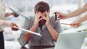 Ilustrasi Stress di Lingkungan Kerja | Ist
