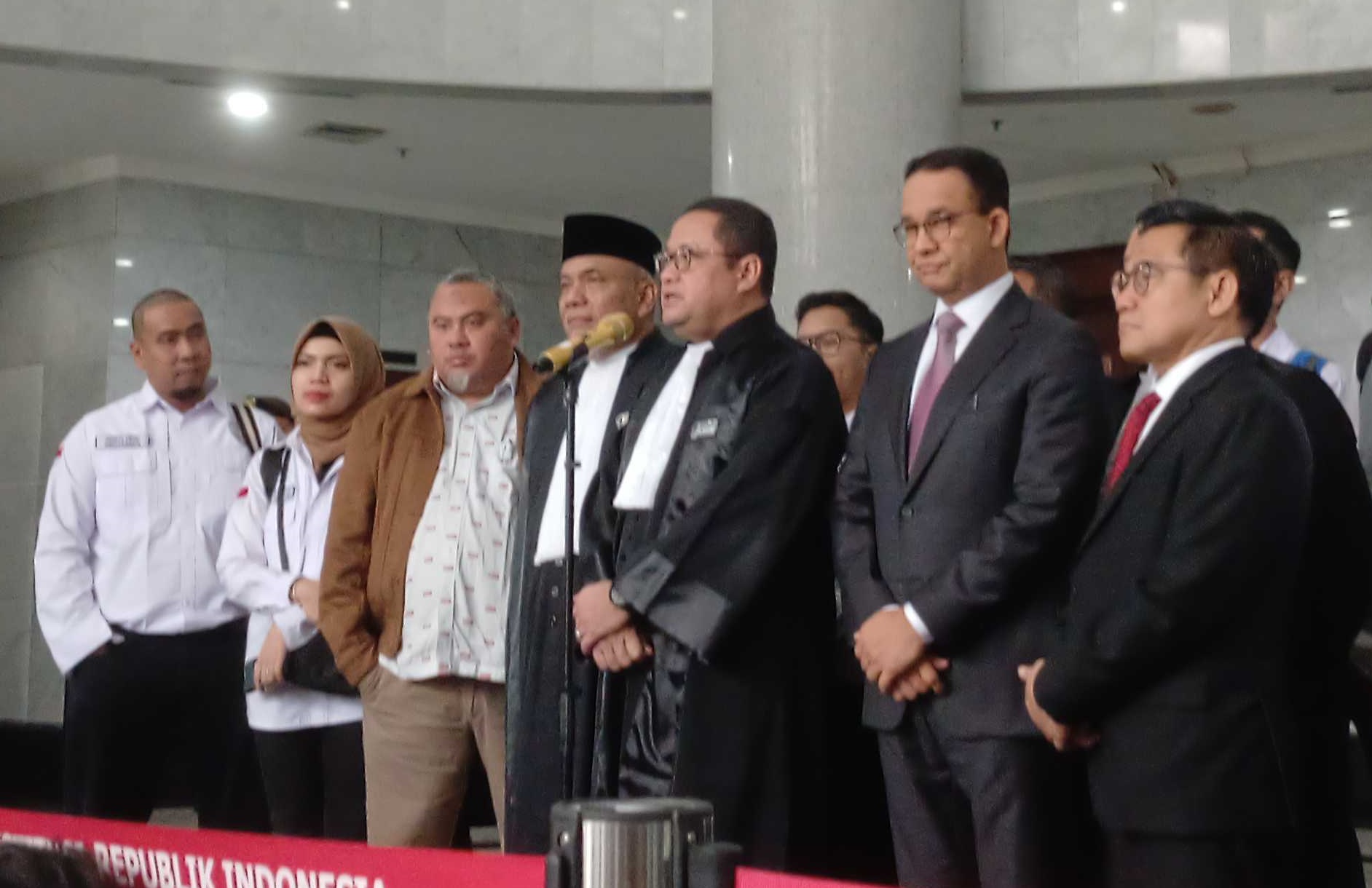 Disebut Permohonannya Banyak Narasi, Tim Hukum AMIN: Kami Punya Buktinya