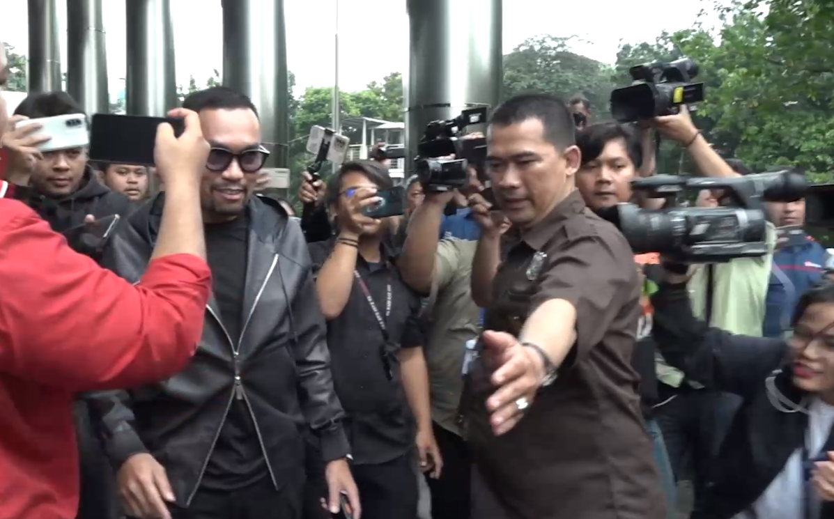 Selesai Diperiksa, Sahroni Sebut KPK Sarankan NasDem Kembalikan Rp40 Juta dari SYL