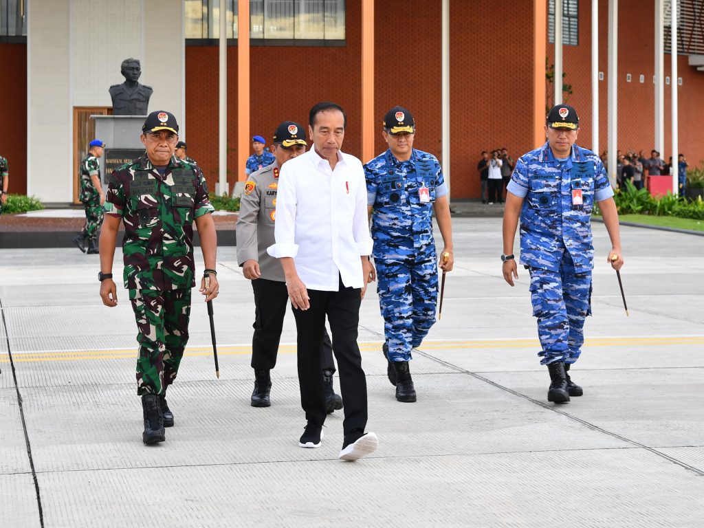 Jokowi Resmikan Instruksi Jalan Daerah di Jawa Timur, Telan Biaya Rp925 Miliar