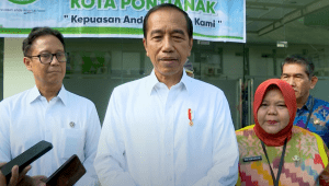 Presiden Joko Widodo (Jokowi) memberikan keterangan pers setelah meninjau RSUD Sultan Syarif Mohamad Alkadrie di Kota Pontianak, Provinsi Kalimantan Barat, Kamis, 21/3/2024 pagi. | Youtube Sekretariat Presiden