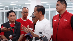 Presiden Joko Widodo (Jokowi) memberikan keterangan pers usai menyaksikan pertandingan Indonesia VS Vietnam di GBK, Jakarta, Kamis, 21/3/2024. | Youtube Sekretariat Presiden
