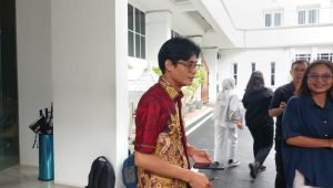 August Mellaz memberikan keterangan di gedung KPU RI, Menteng, Jakarta Pusat, Kamis 14/3/2024. I Syahrul Baihaqi/Forum Keadilan