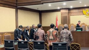Pembacaan putusan sela terdakwa kasus dugaan korupsi penerimaan gratifikasi dan pemerasan di lingkungan Kementerian Pertanian (Kementan) dengan terdakwa Syahrul Yasin Limpo, Muhammad Hatta, dan Kasdi Subagyono di PN Jakarta Pusat, Rabu 27/3/2024. I Merinda Faradianti/Forum Keadilan