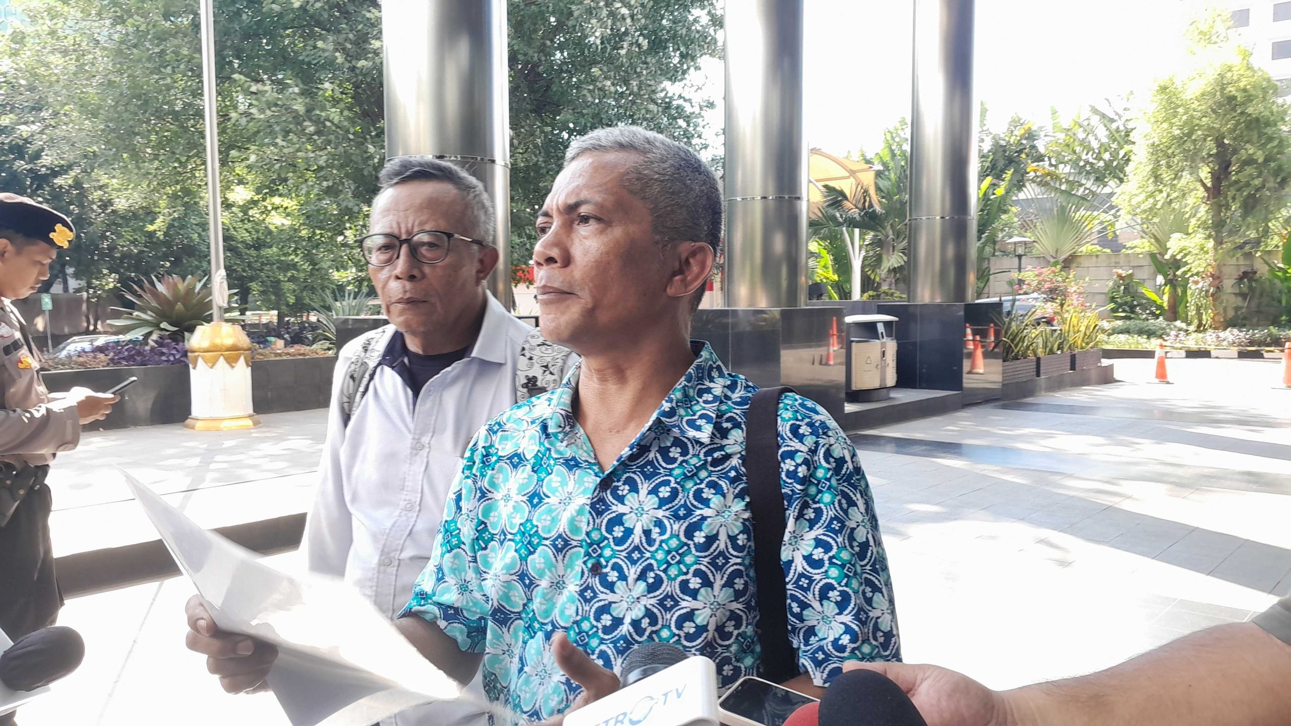 Jangan Cuma Fokus ke Sandra Dewi, IAW Sebut Banyak Pihak yang Diduga Terlibat Korupsi Rp271 T