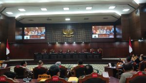 Mahkamah Konstitusi (MK) menggelar sidang pembacaan putusan sengketa perselisihan hasil pemilihan umum (PHPU) Pilpres 2024 hari ini, Senin (22/4/24) Pukul 09.00 WIB. | Syahrul Baihaqi/Forum Keadilan