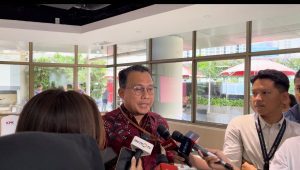 Kepala Bagian (Kabag) Pemberitaan Komisi Pemberantasan Korupsi (KPK) Ali Fikri saat memberikan keterangan di gedung Merah Putih KPK, Jumat, 26/4/2024 | Merinda Faradianti/Forum Keadilan