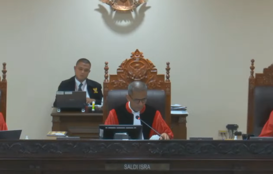 Saldi Isra Tegur Bawaslu RI yang Absen di Sidang PHPU Pileg Kaltim