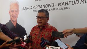 Sekjen PDIP Hasto Kristiyanto saat konferensi pers di media center TPN Ganjar-Mahfud, Menteng, Jakarta Pusat, Senin, 1/4/2024 | M. Hafid/Forum Keadilan