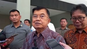 Wakil Presiden (Wapres) ke-10 dan ke-12 Republik Indonesia (RI) Jusuf Kalla atau JK usai menjadi narasumber di Universitas Indonesia (UI), Depok, Jawa Barat, Kamis, 25/4/2024 | M. Hafid/Forum Keadilan