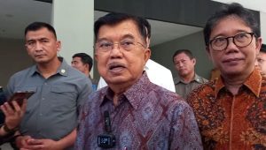 Wakil Presiden (Wapres) ke-10 dan ke-12 Republik Indonesia (RI) Jusuf Kalla atau JK usai menjadi narasumber di Universitas Indonesia (UI), Depok, Jawa Barat, Kamis, 25/4/2024 | Forum Keadilan