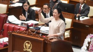 Ketua DPR RI Puan Maharani dalam rapat paripurna penutupan masa sidang ke-15 masa persidangan ke IV tahun sidang 2023-2024, Gedung DPR, Senayan, Jakarta, Kamis, 4/4/2024. | Dok Website DPR RI