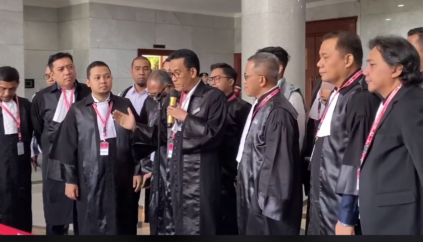 Refly Harun Sebut 6 Ahli Kubu Prabowo Rontok Semua