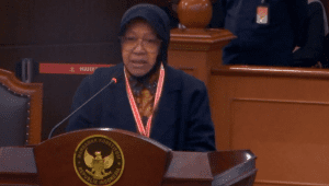 Menteri Sosial Tri Rismaharini dalam sidang sengketa Perselisihan Hasil Pemilihan Umum (PHPU) Pilpres 2024 di Gedung Mahkamah Konstitusi (MK), Jakarta Pusat, Jumat, 5/4/2024 | YouTube Mahkamah Konstitusi