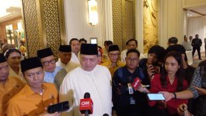 Ketua Umum Partai Golkar Airlangga Hartarto saat konferensi pers di Hotel Four Season Jakarta, Gatot Subroto, Jakarta Selatan, Selasa, 2/4/2024 | M. Hafid/Forum Keadilan