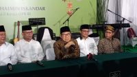 Ketua Umum PKB Muhaimin Iskandar saat konferensi pers di rumah dinasnya, di Jalan Widya Chandra, Kebayoran Baru, Jakarta Selata, Sabtu, 20/4/2024.