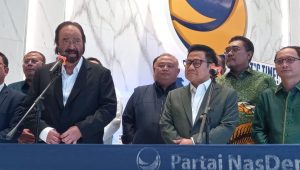Ketua Umum NasDem Surya Paloh dan Ketua Umum PKB Muhaimin Iskandar saat konferensi pers di NasDem Tower, Gondangdia, Menteng, Jakarta Pusat, Selasa, 23/4/2024. | M. Hafid/Forum Keadilan
