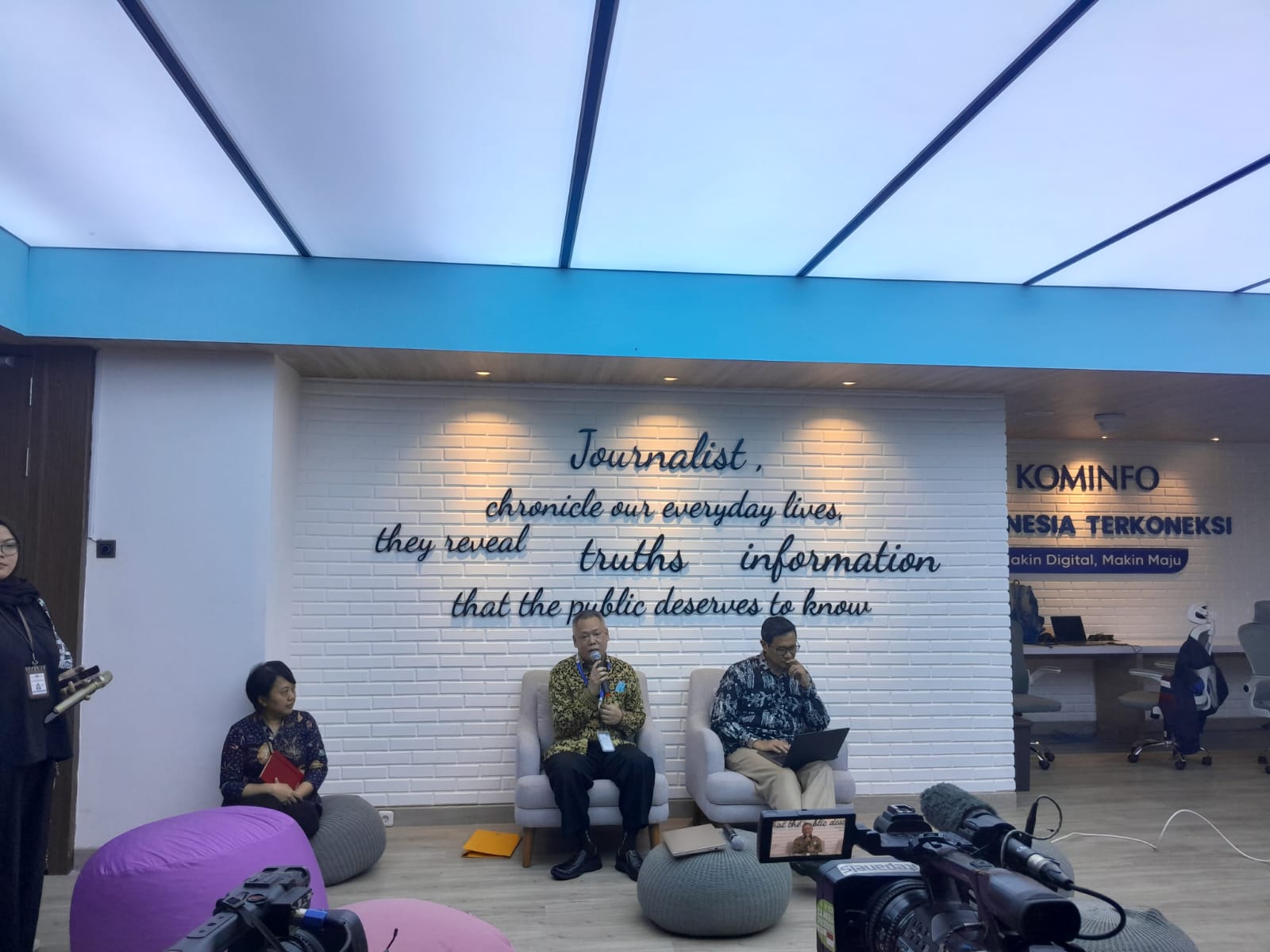 Kominfo Optimis Bisa Naikan Kecepatan Akses Internet tapi…