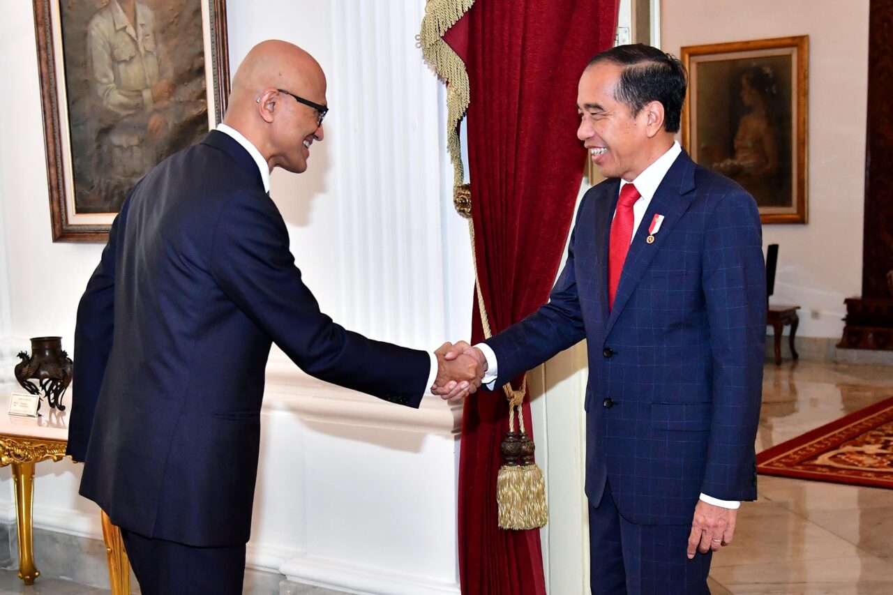 Jokowi Terima Kunjungan CEO Microsoft Satya Nadella, Ditemani Prabowo